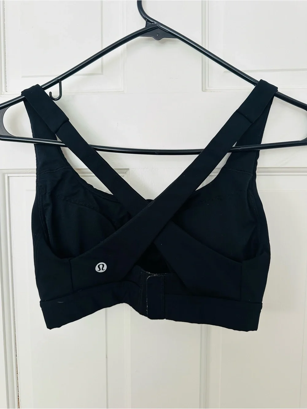 lululemon athletica sleek scoop